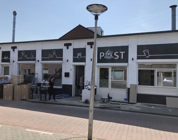 Gevelreclame pand